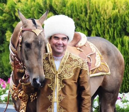 Hormatly Prezidentimiz Gurbanguly Berdimuhamedow Ahalteke atçylyk toplumynda geçirilen dabaralara gatnaşdy